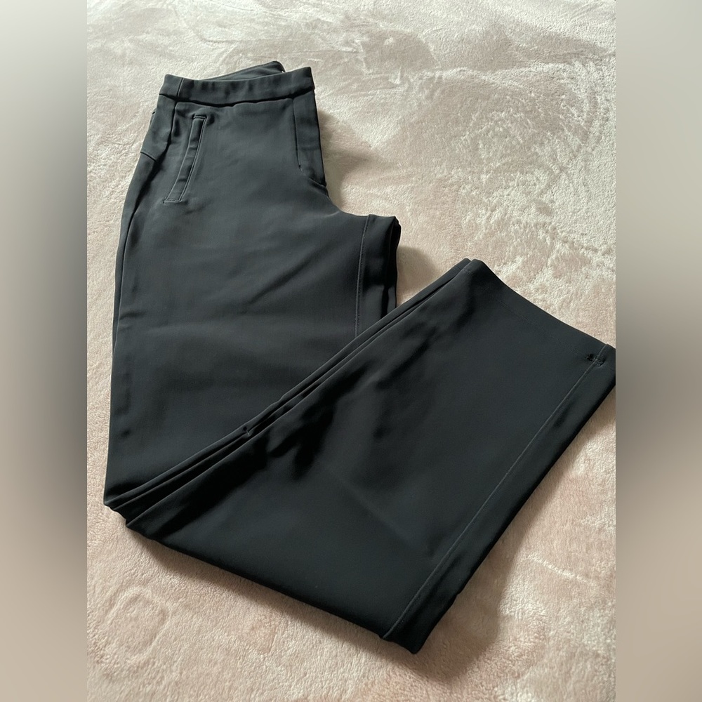 Lululemon on the move pants